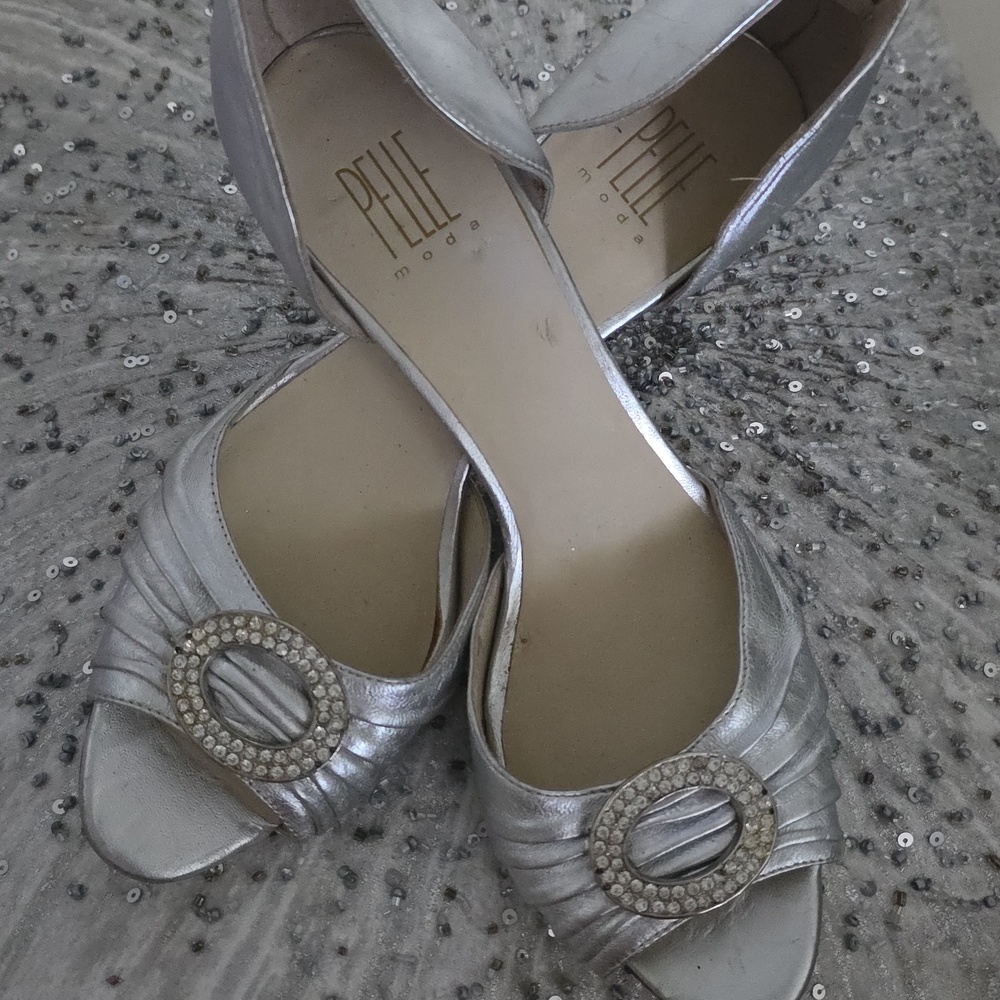 Silver Vintage D'Orsay PELLE MODA Peep-Toe 4"